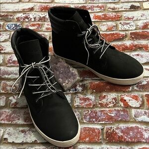 Timberland Women's Black Sneakers with White Laces